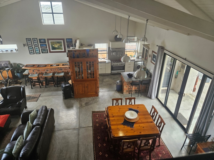 2 Bedroom Property for Sale in Stilbaai Wes Western Cape
